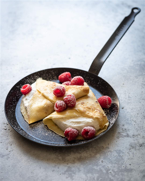 de Buyer 9.5" Blue Steel Crepe Pan