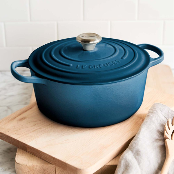 Le Creuset 9.5 qt. Signature Oval Dutch Oven - Marseille