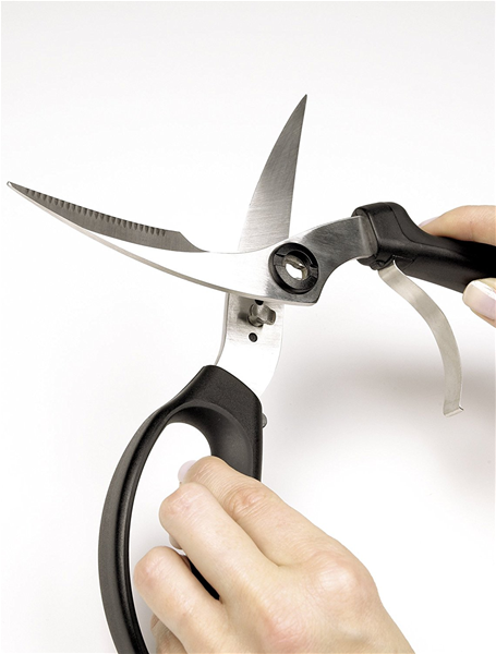 OXO Good Grips Spring-Loaded Poultry Shears - Black