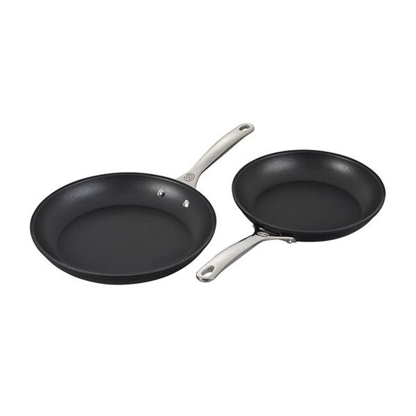 Le Creuset Nonstick Bakeware Springform Pan