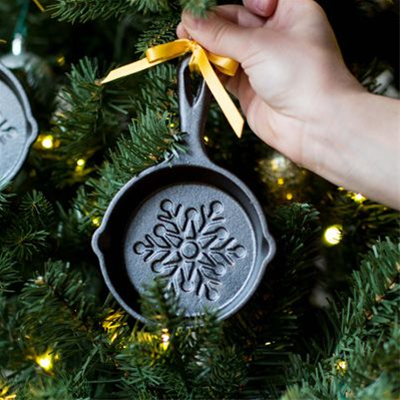 Lodge Mini Snowflake Cast Iron Skillet 