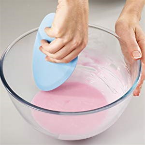 Joseph & Joseph Fin Silicone Bowl Scraper with Integrated Foot Rest 