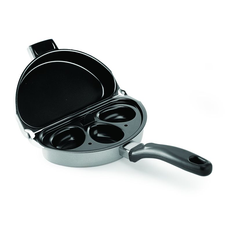 Omelet Pan - Non Stick Omelette Pan - Omelet - Walter Drake