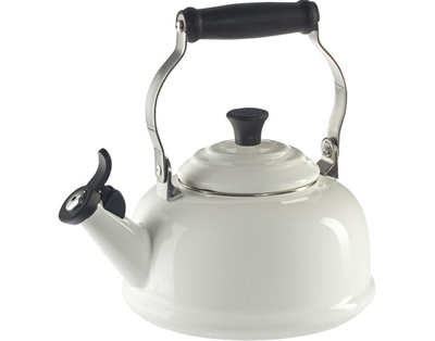  Le Creuset Whistling Kettle - White